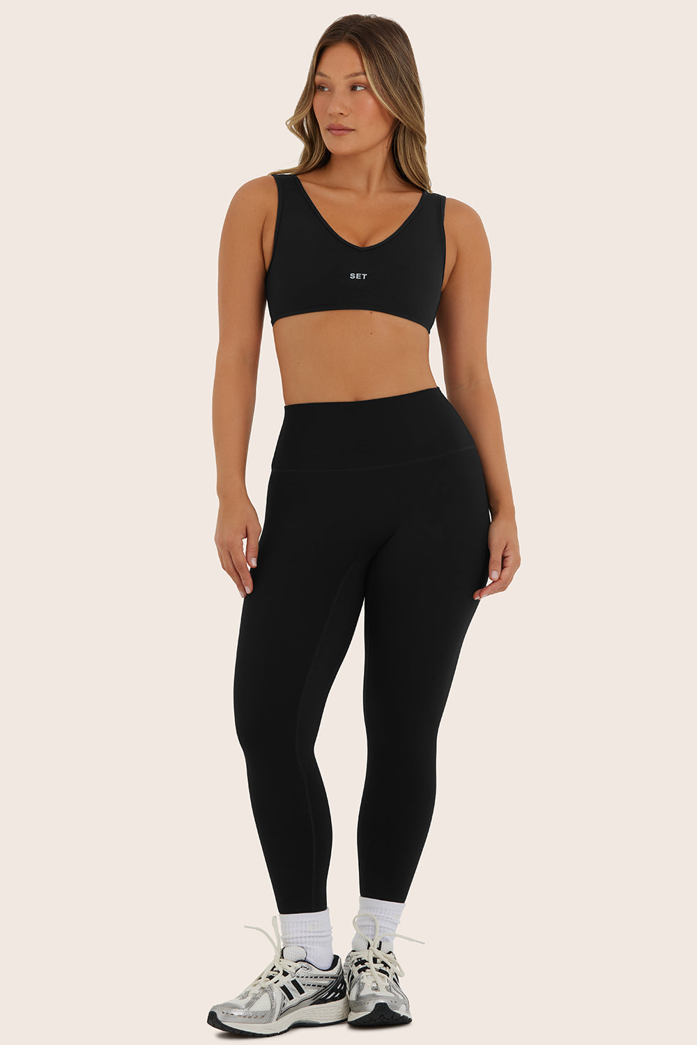SPORTBODY? SPORTY DIP BRA - ONYX - Image 5