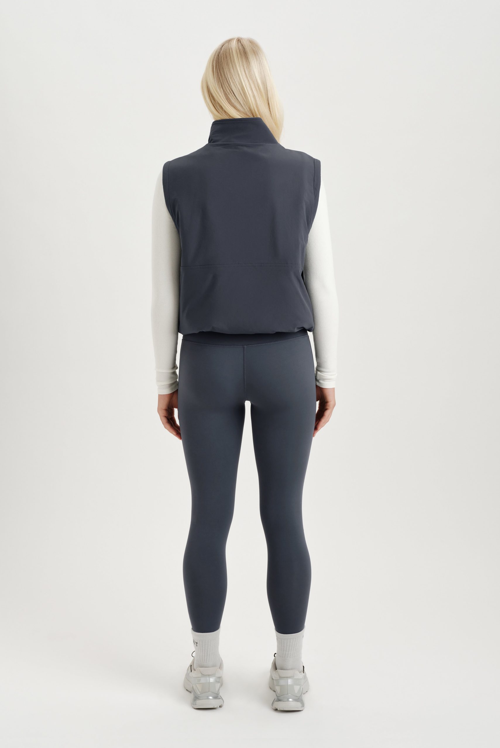 MICROFLEECE/NYLON DUET REVERSIBLE VEST - HIMALAYA - Image 4