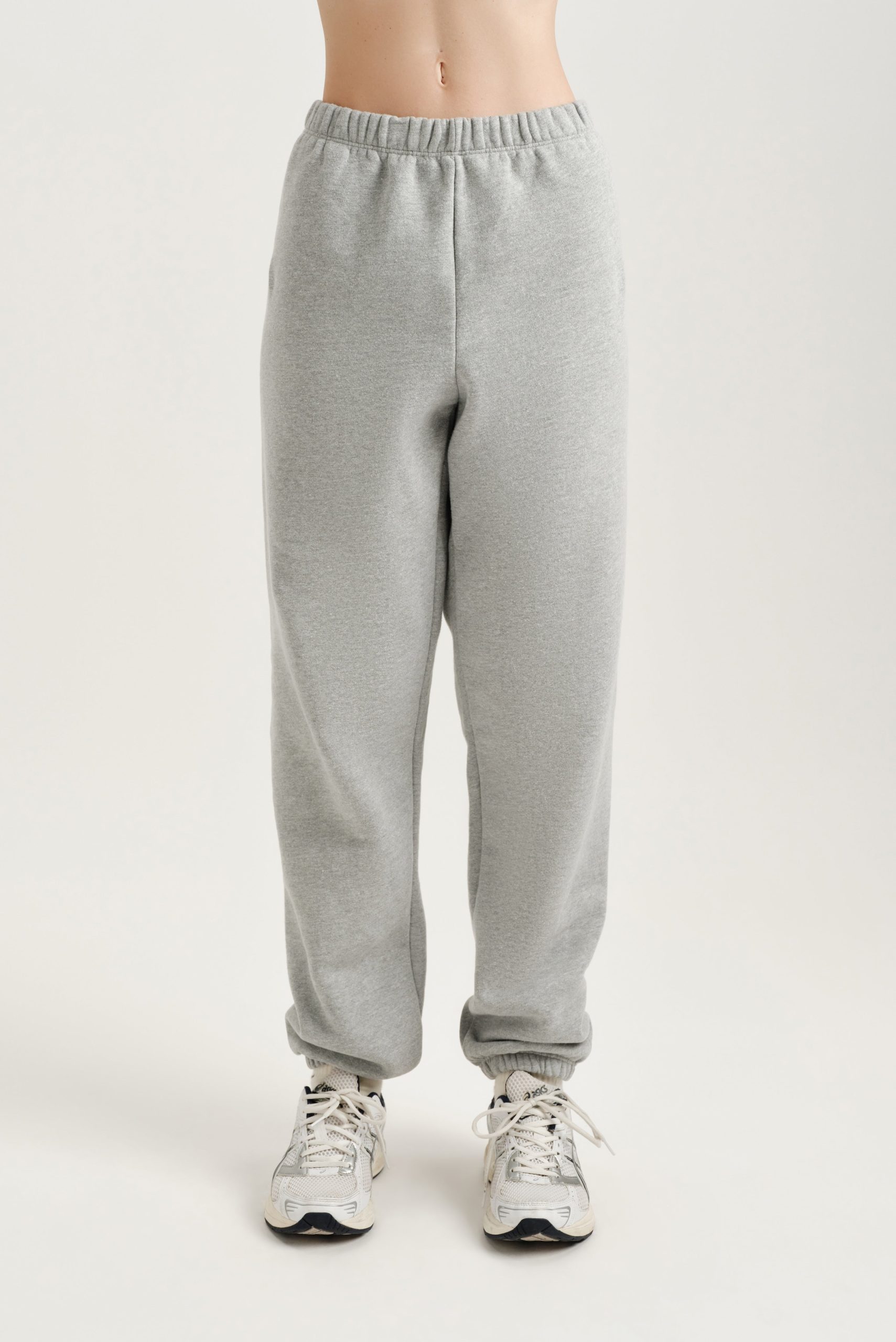 MIDWEIGHT SWEATS STAPLE OLD SCHOOL SWEATPANTS - FOG HEATHER GREY - Image 2