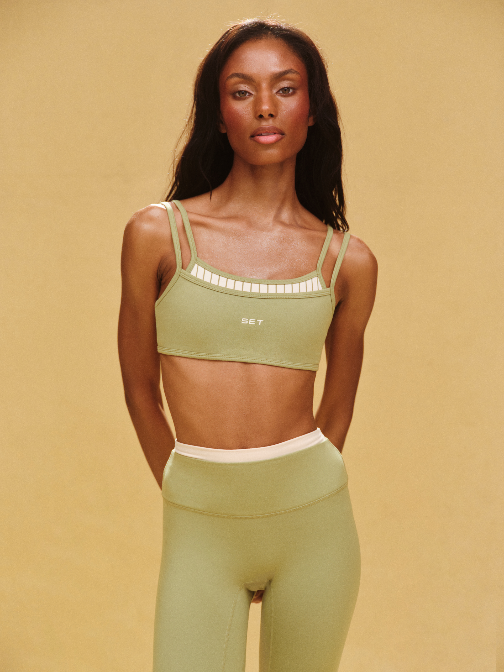 FORMCLOUD? CLOUD STRIPE TRAINING BRA - PI?A