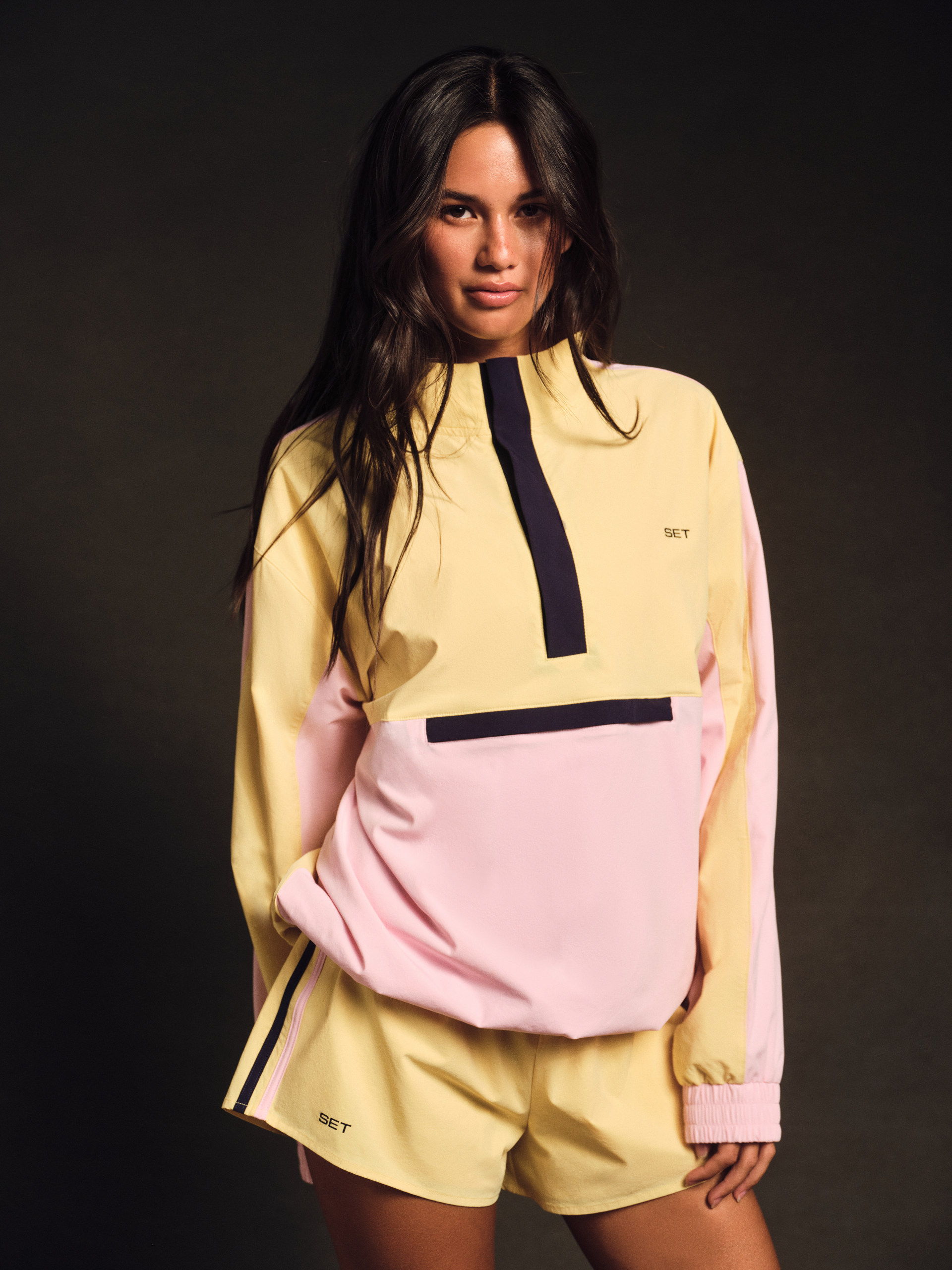 NYLON TRACK 90'S PULLOVER - TAFFY