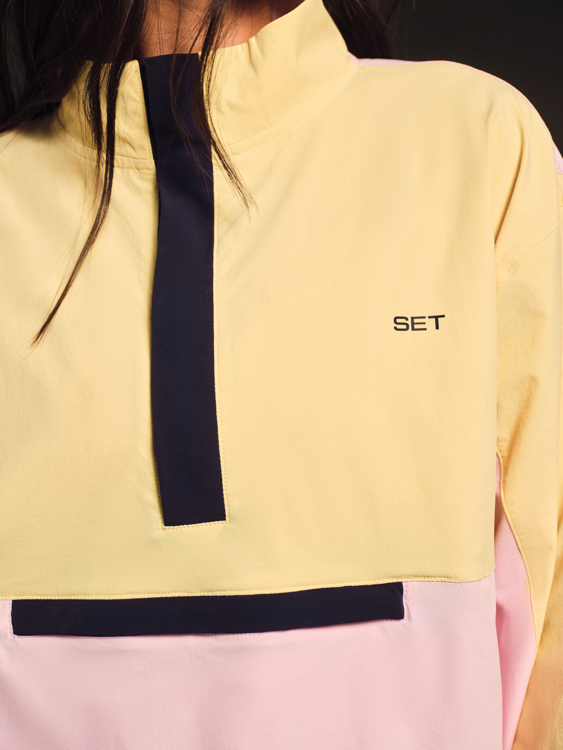 NYLON TRACK 90'S PULLOVER - TAFFY - Image 4