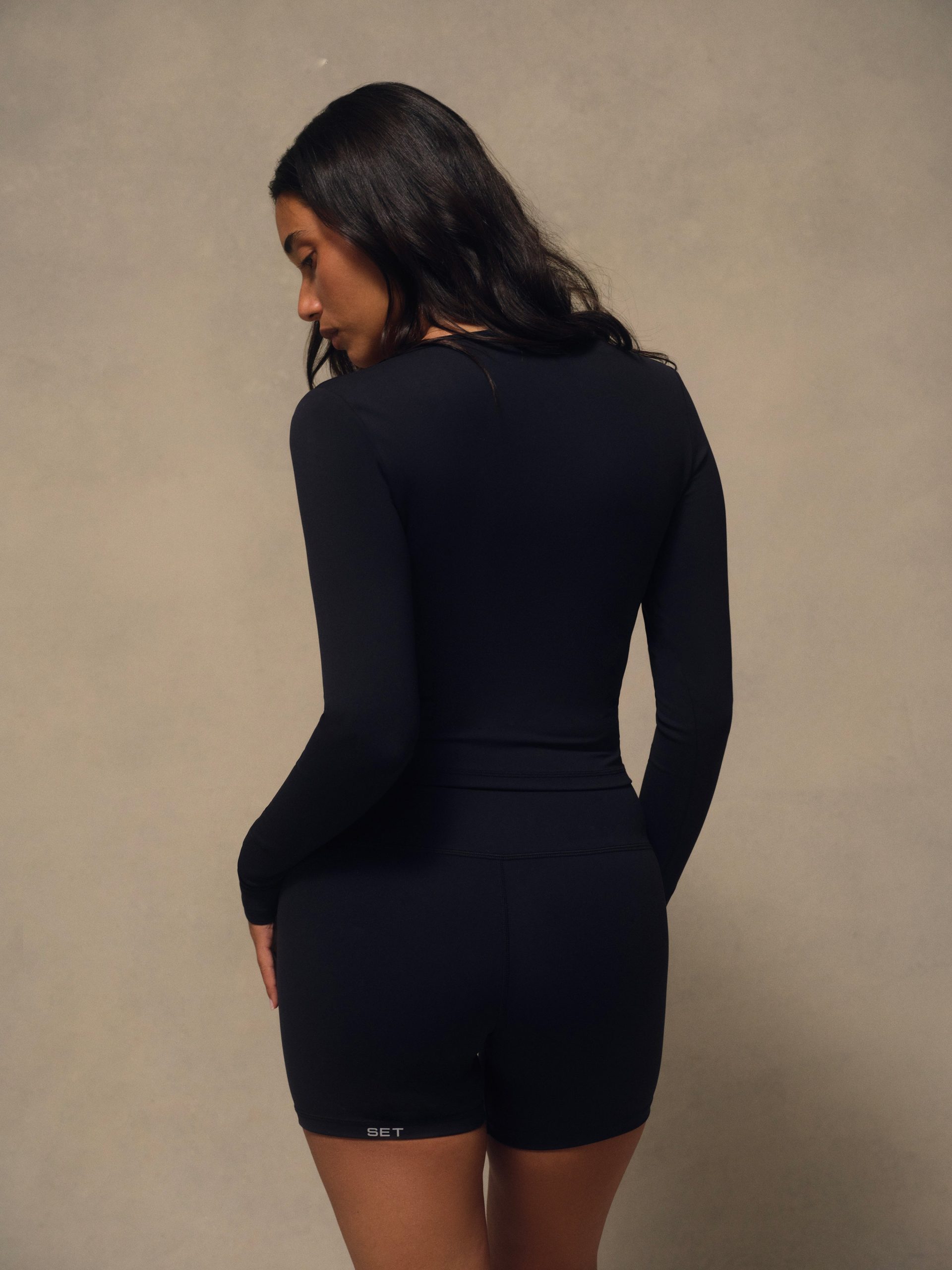 LUXFORM? LUX V LONG SLEEVE - ONYX - Image 3