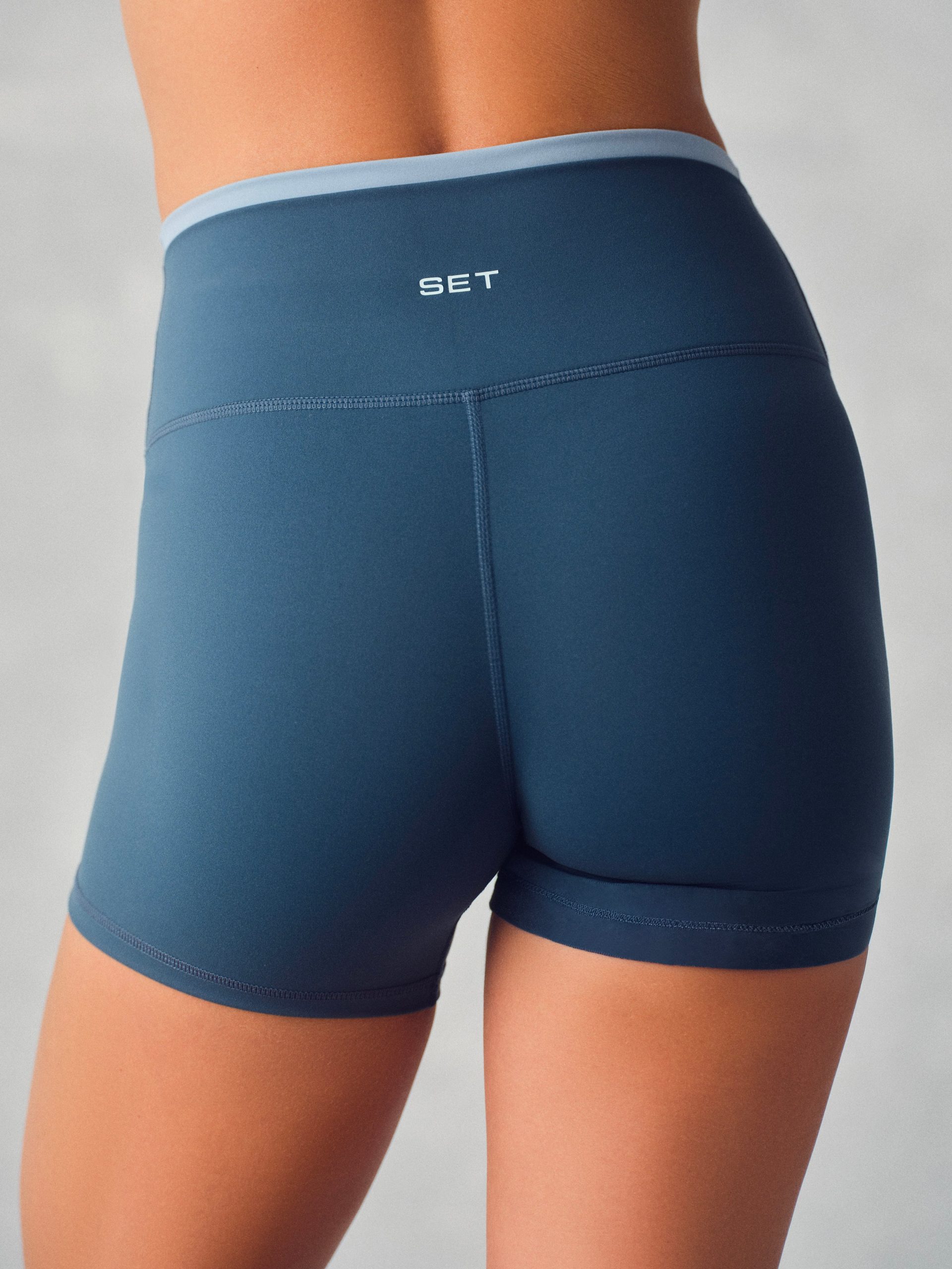 LUXFORM? LUX CONTROL SHORTS - HAMMOCK