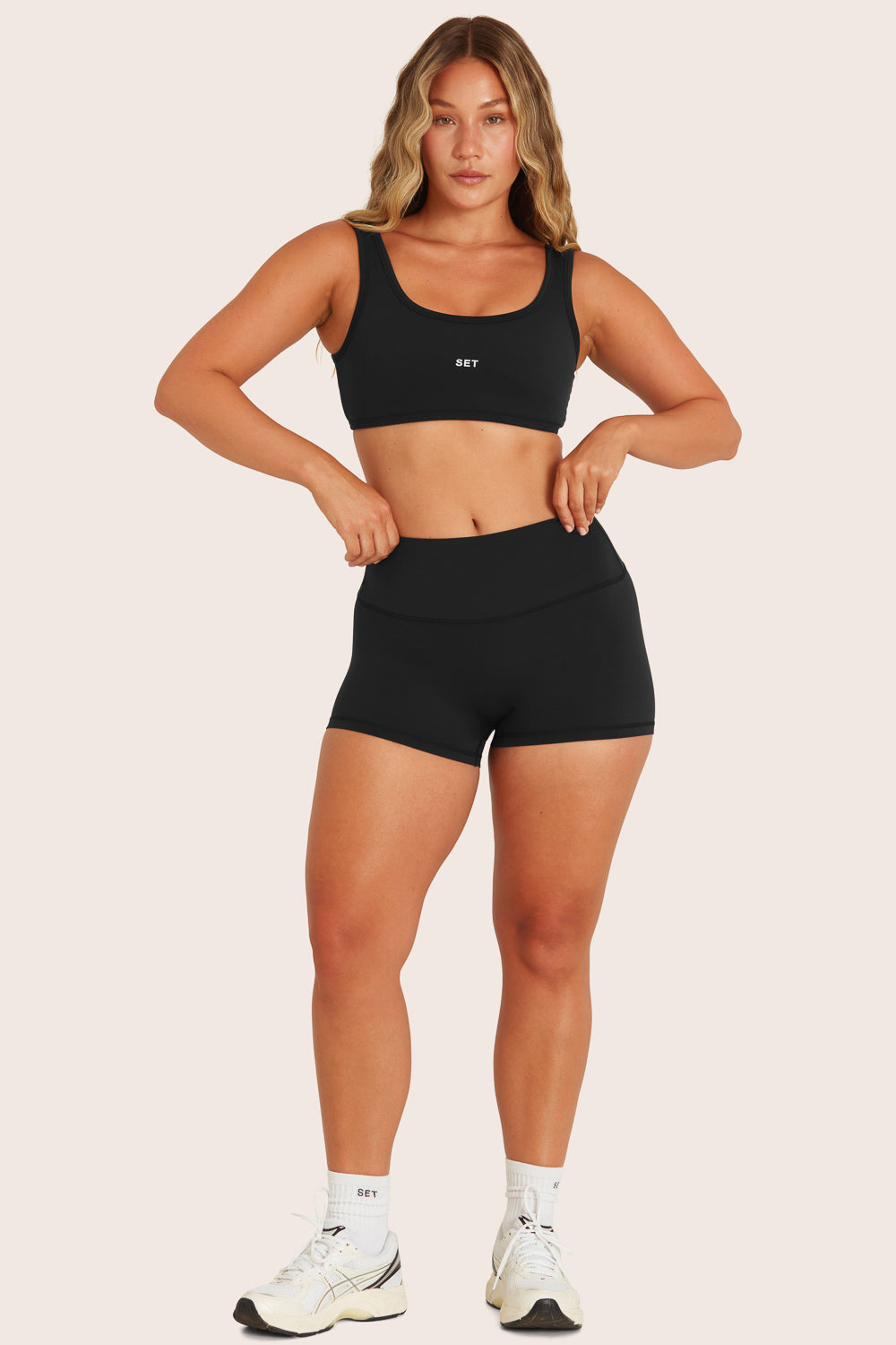 BREATHE 1.0 MINI SHORTS - ONYX - Image 4